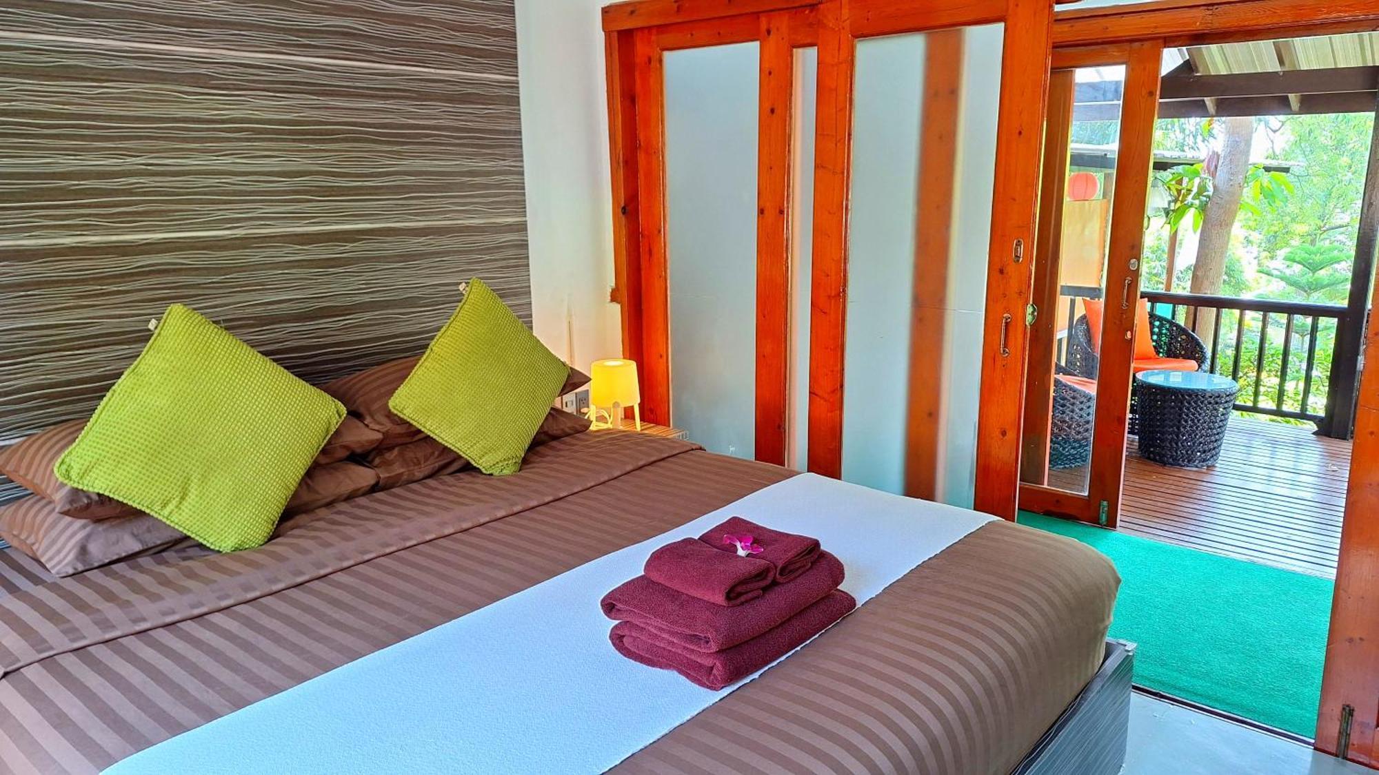 Alpha Gay Resort & Spa - Men Only (Adults Only) Chaweng Beach Exteriör bild